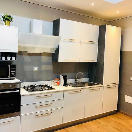 Marina Apartment & Suite فيربانيا المظهر الخارجي الصورة